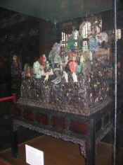 Sculture jade-01.jpg (122366 bytes)