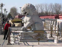 tianenmen-17.jpg (153370 bytes)