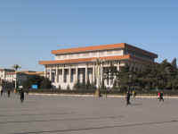 tianenmen-52.jpg (86218 bytes)